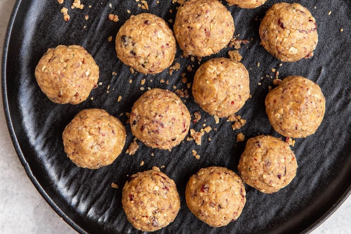 Cranberry Almond protein balls - Roasted Root