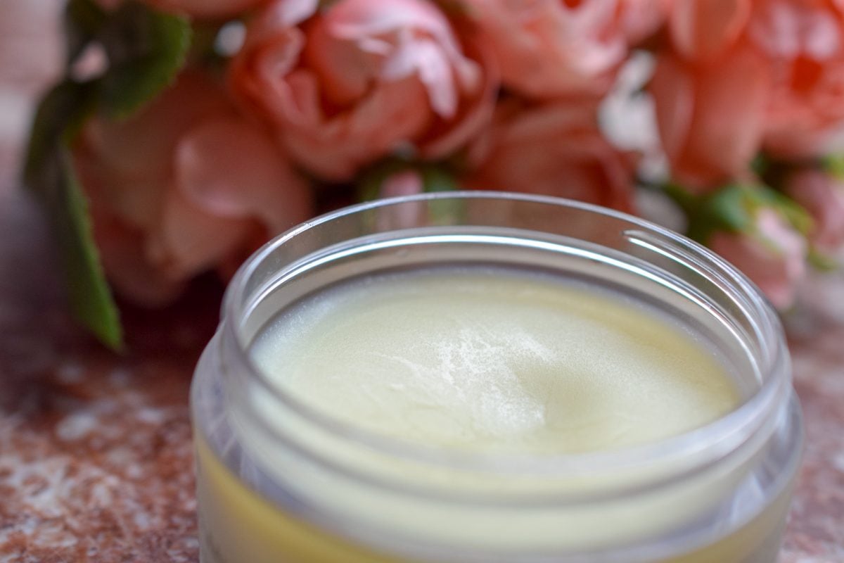 DIY Cleansing Balm For Healthy Skin & Makeup Removal
