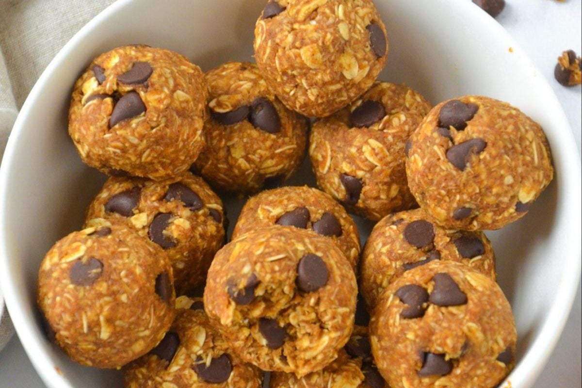 Pumpkin Chocolate Chip protein balls - Veggie World.jpg