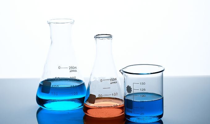 chemicals used in plastic